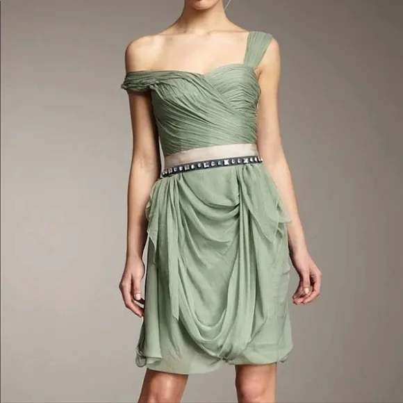 open lace back dress Vera Wang party dress  Ageless.ee